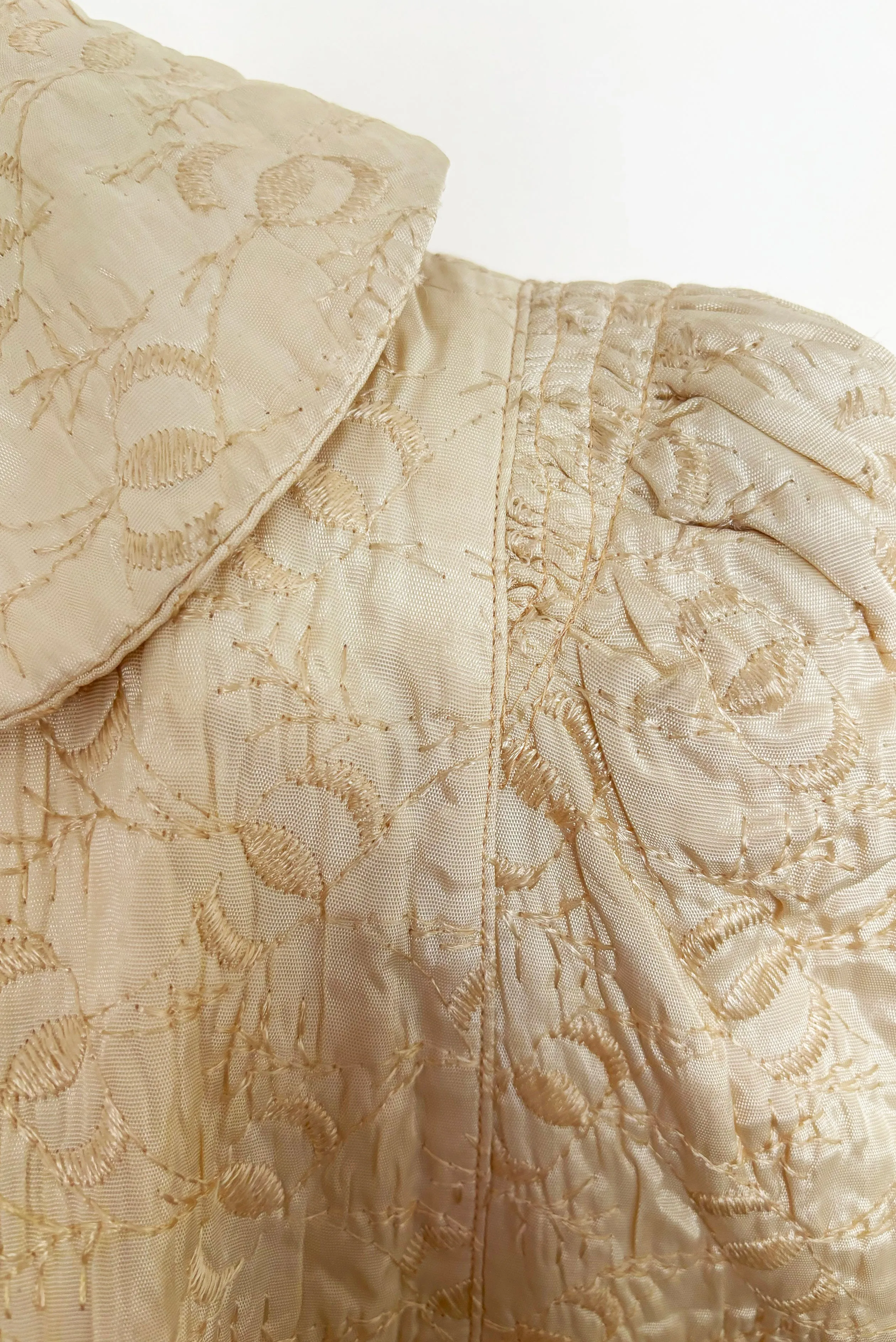 1940s Vintage Cream Embroidered Cape, Extra Small to Medium