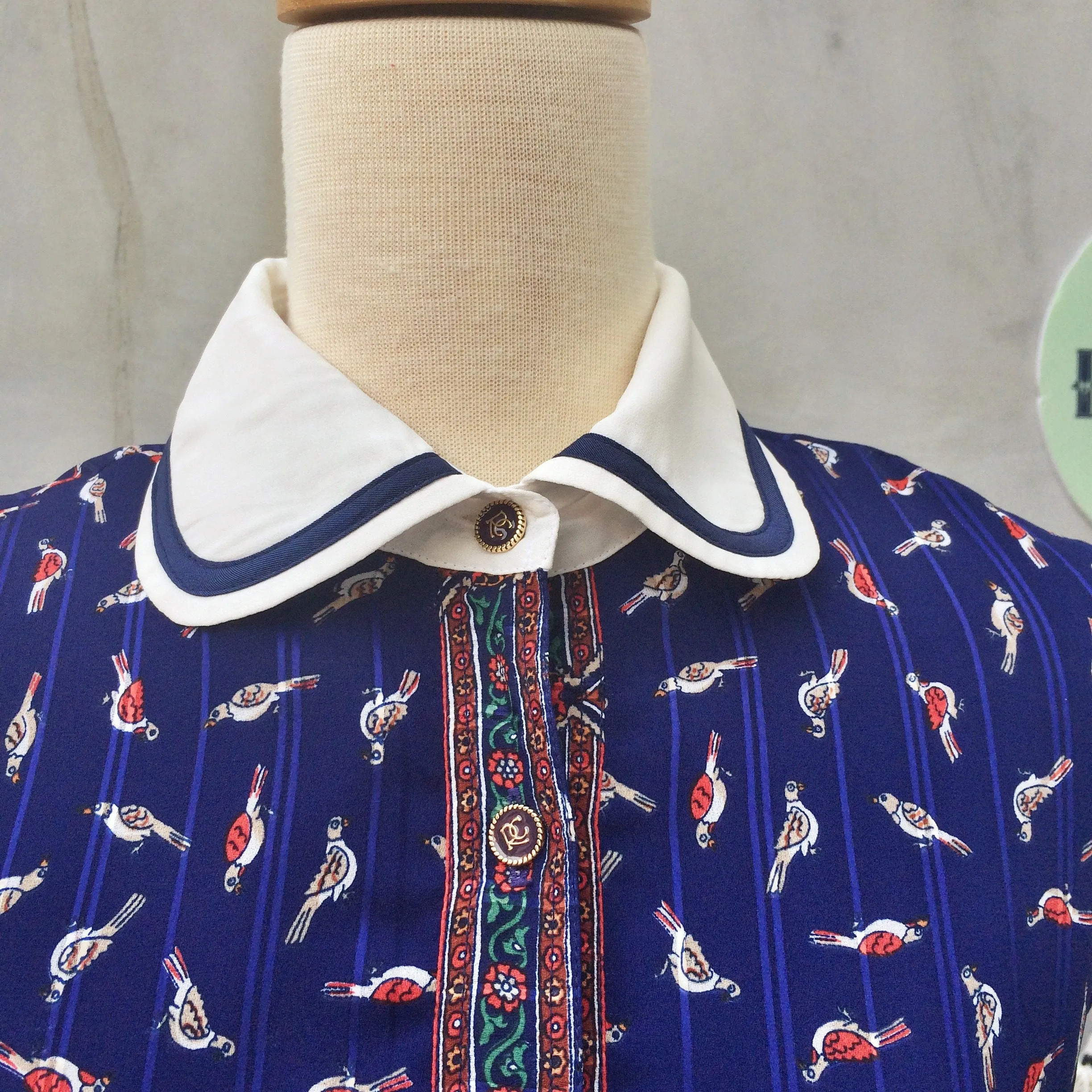 Birds & Bees | Vintage 1940s floral birds and garden scene Pleated Tea Dress