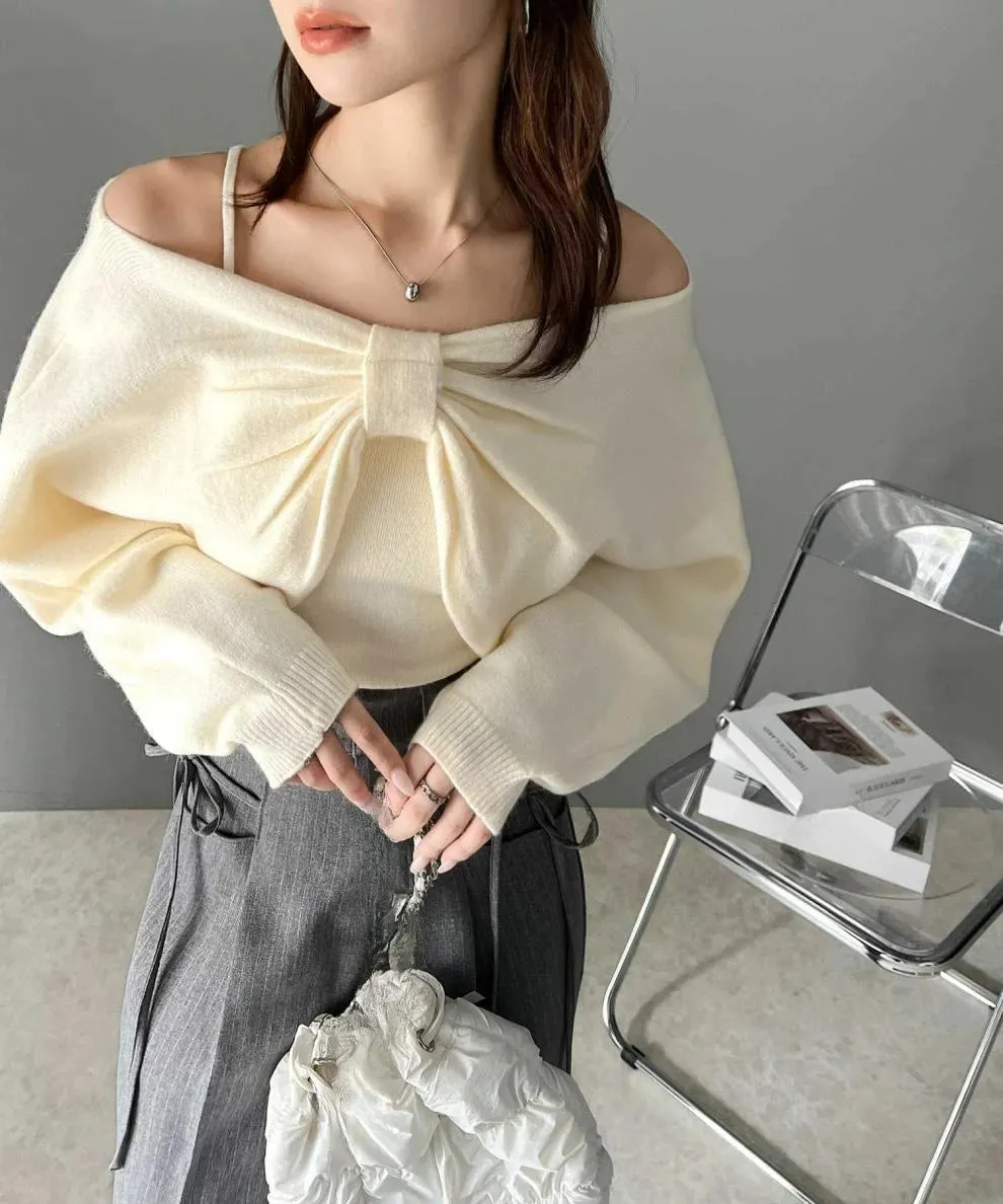 Bow Knit Top and Sweater Suspender Two-piece Set