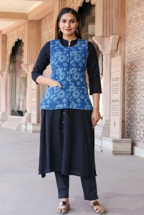 Cotton Quilted Jacket In Indigo Print