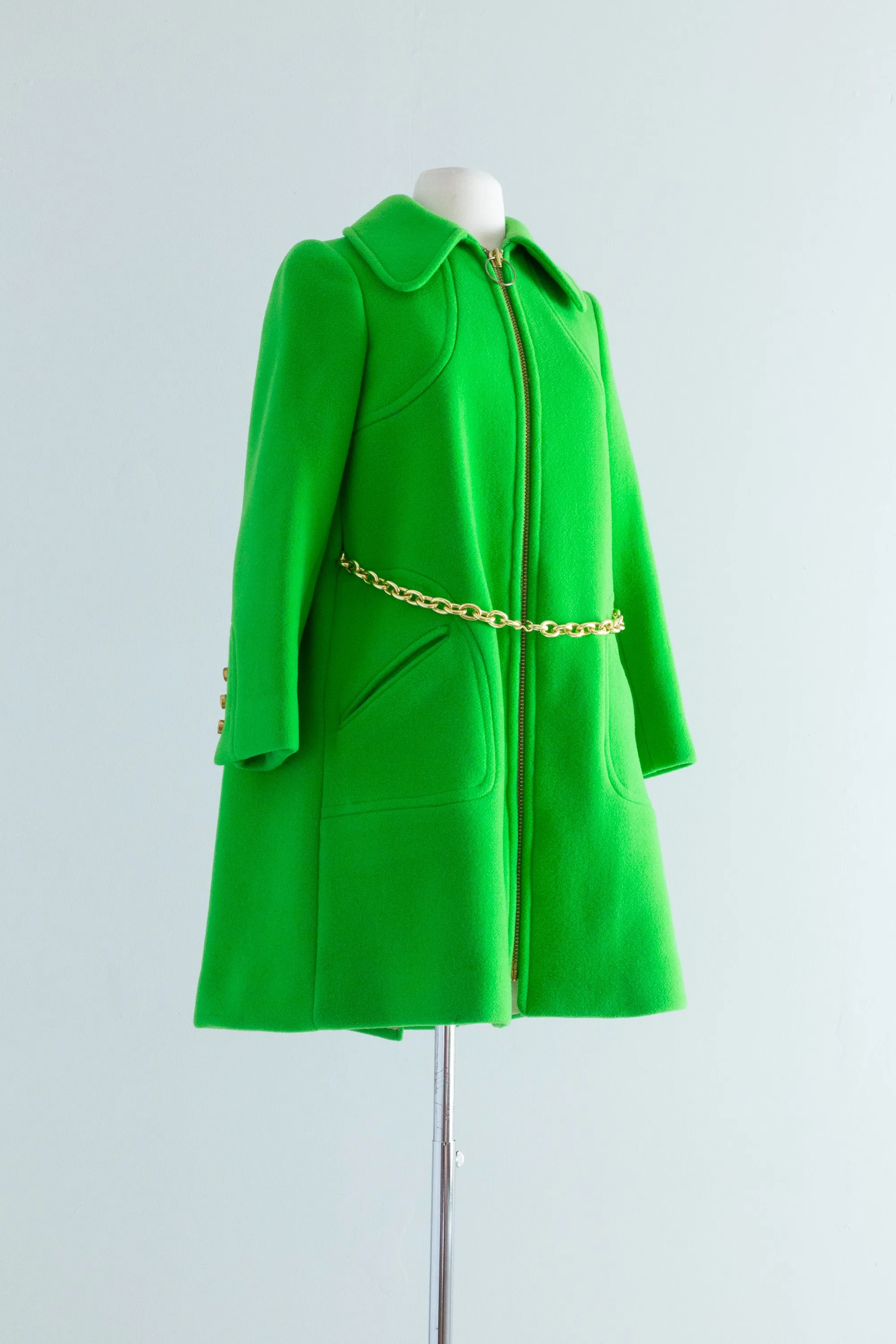 Fabulous 1960s Mod A-Line Coat In Kermit Green / Small