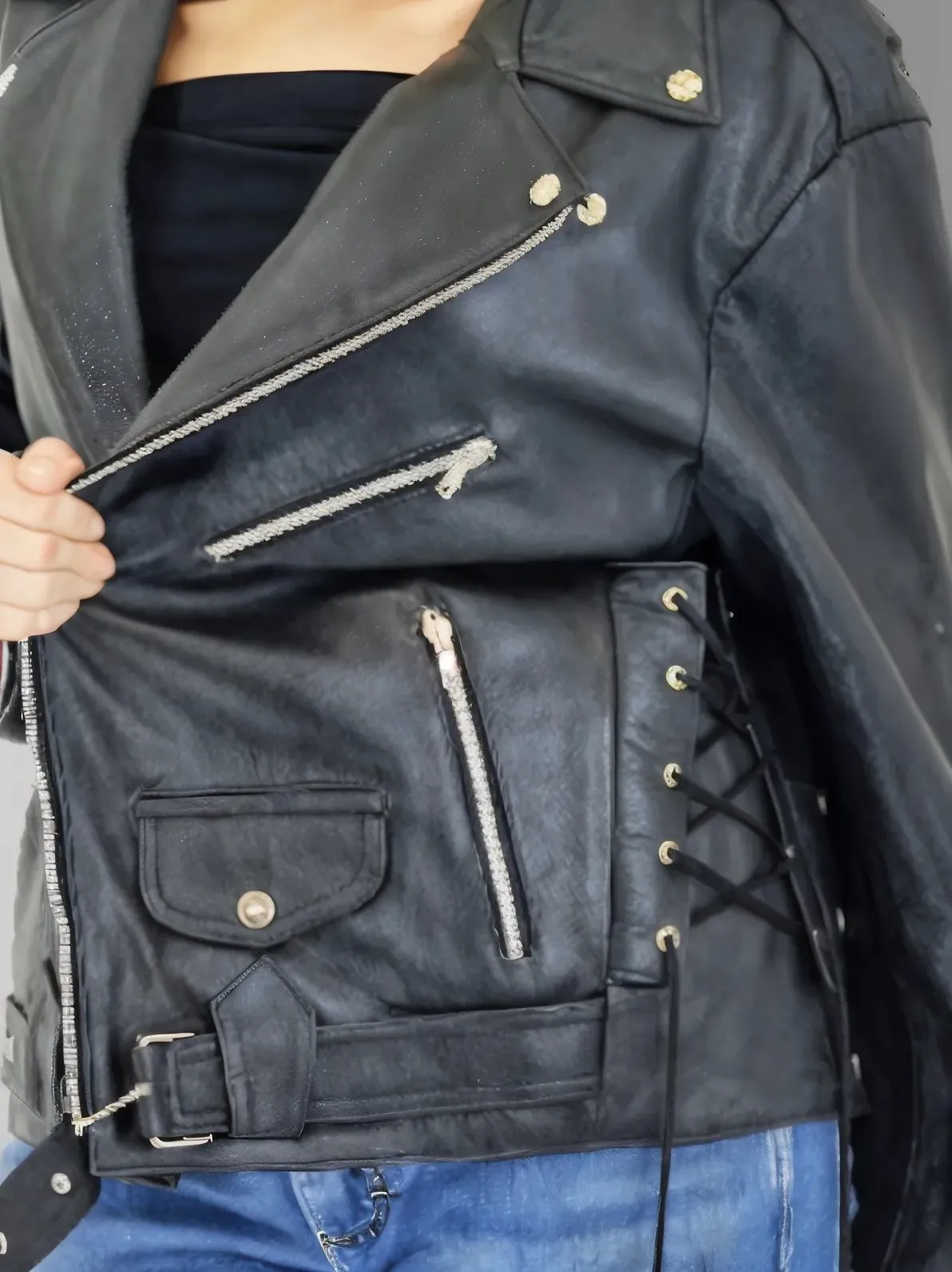 Handcrafted Women's Sheepskin Leather Biker Jacket – Premium Style Black