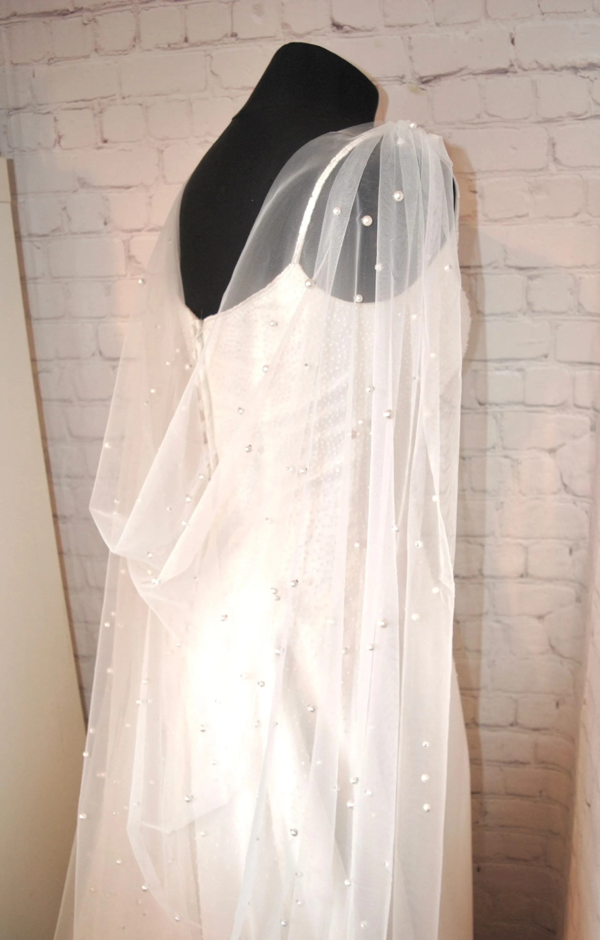 Pearl Wedding Cape
