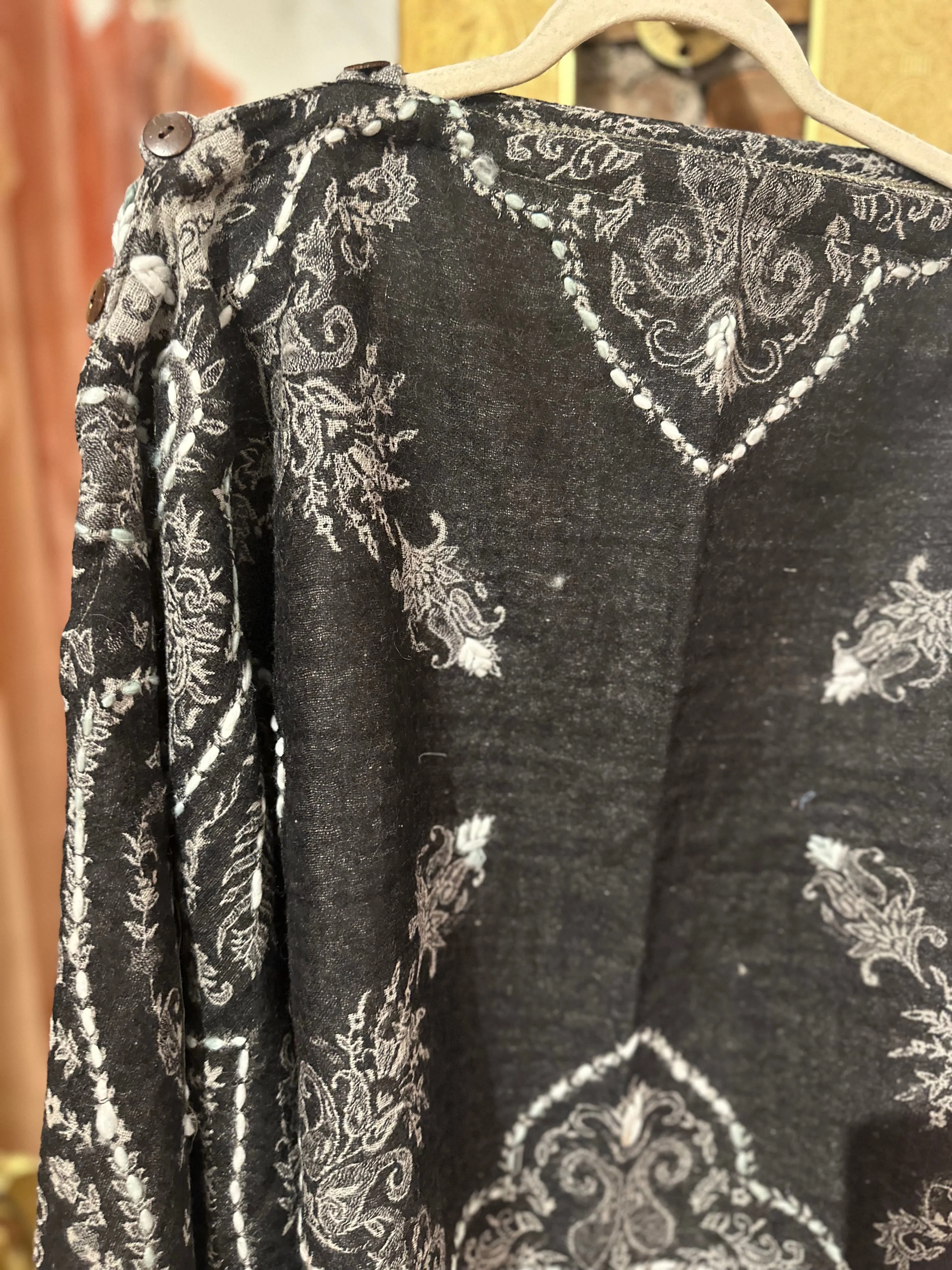 Pure wool reversible embroidered cape - anthracite
