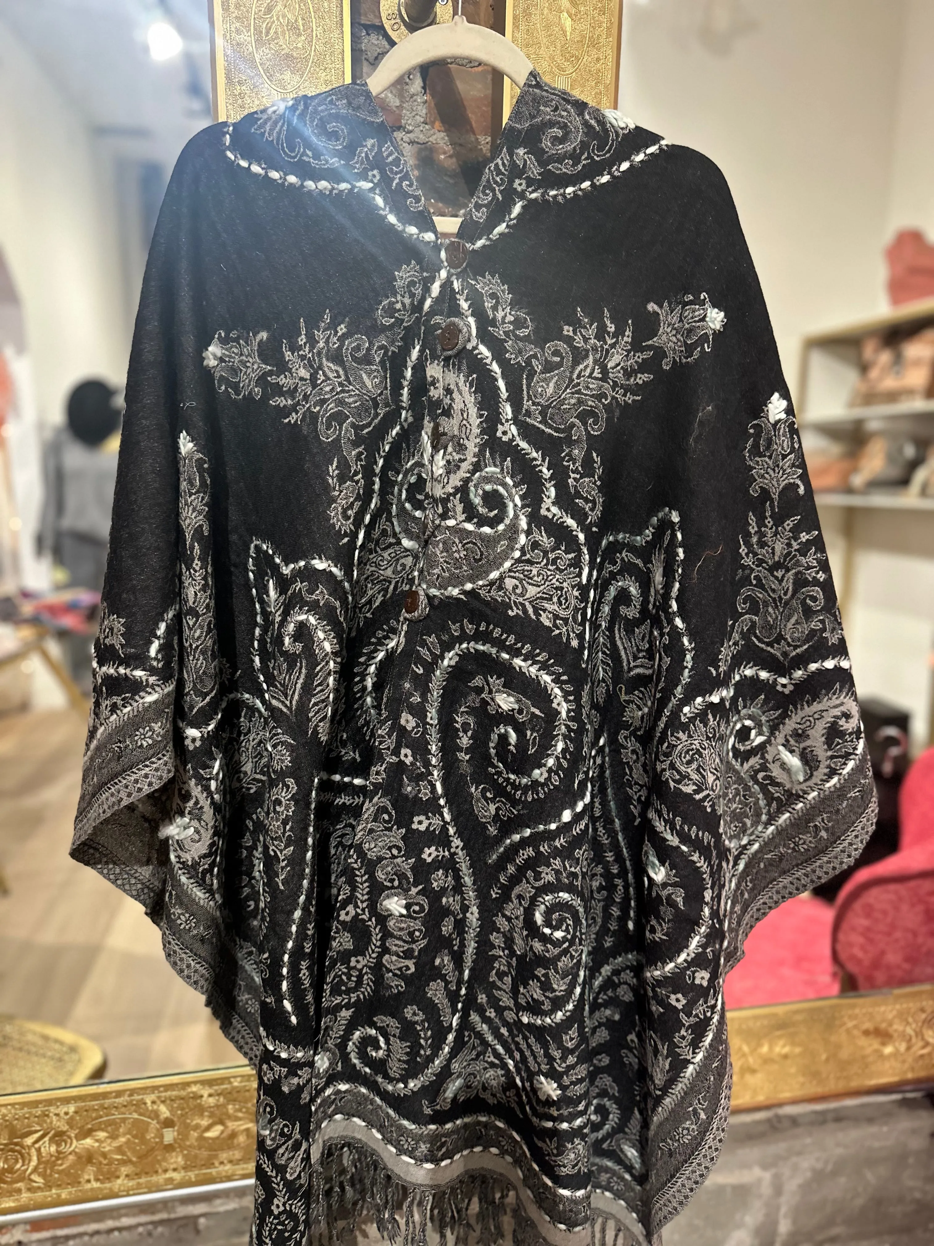 Pure wool reversible embroidered cape - anthracite