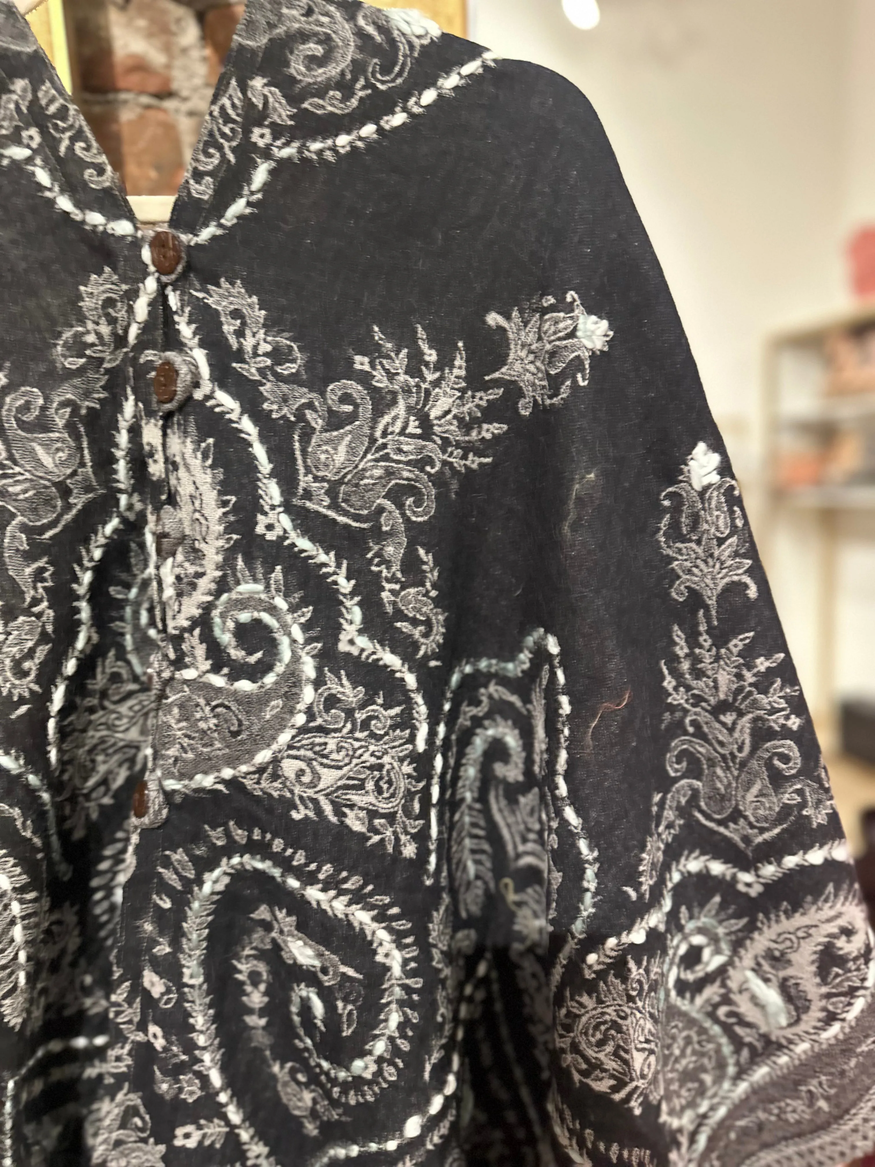 Pure wool reversible embroidered cape - anthracite