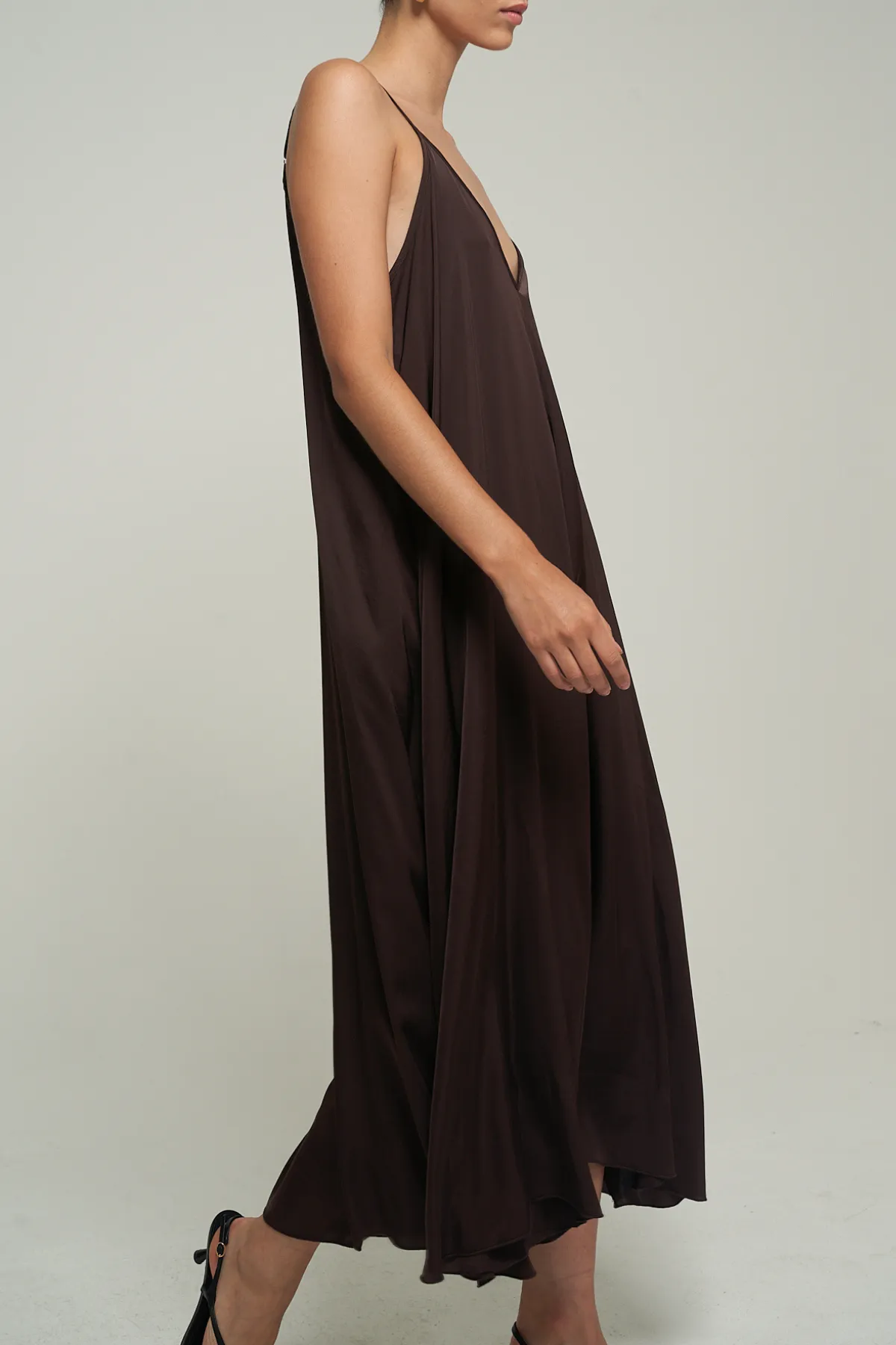 SATIN MAXI DRESS IN BROWN