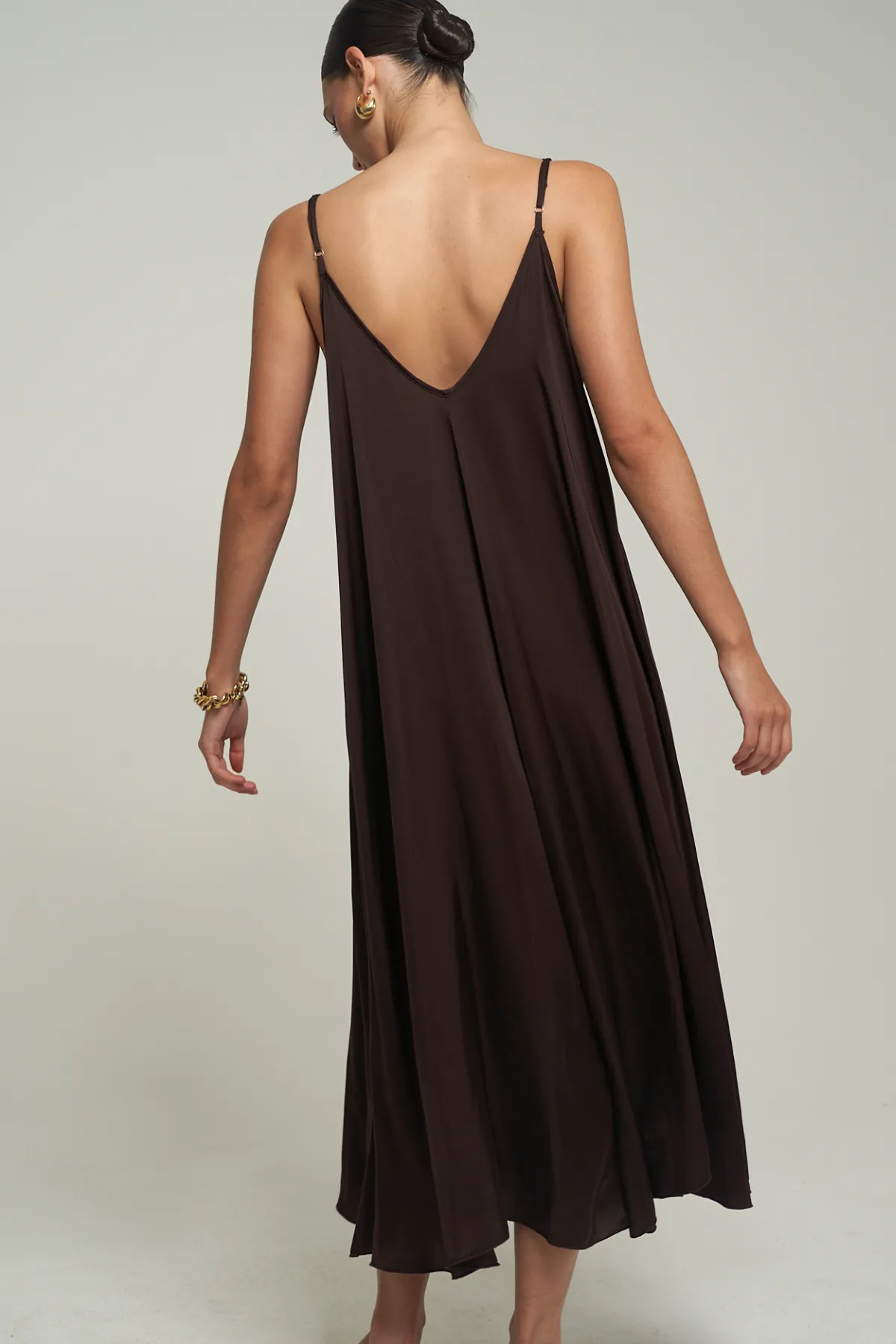 SATIN MAXI DRESS IN BROWN