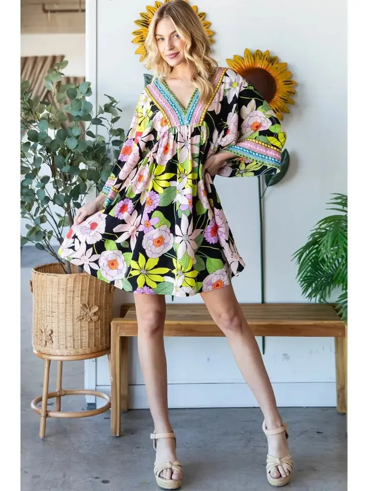Vintage Big Floral Embroidered Neckline Dress